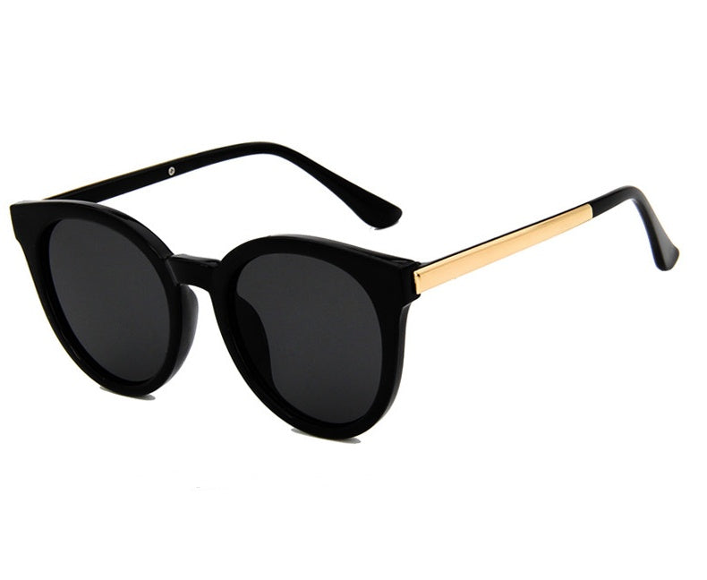 Pink vintage square sunglasses for women with mirror coating and AC lenses.