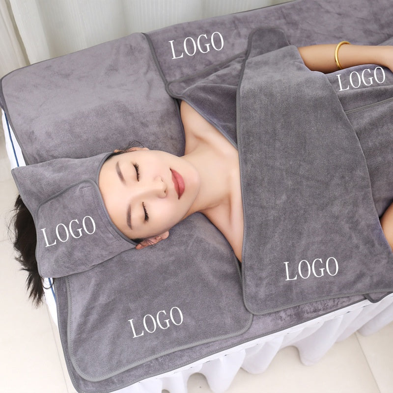 Microfiber thickened car wash towel in use at beauty salon, soft and durable.