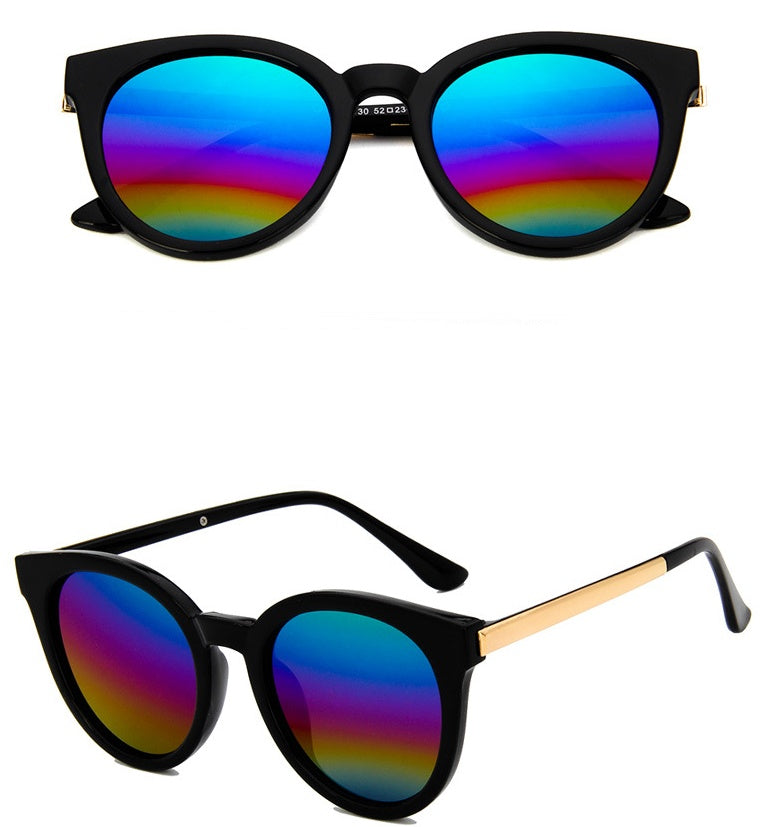 Pink sunglasses for women with vintage style square frames and AC lenses.
