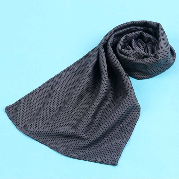 Cooling towel made of polyester and cold silk fabric.