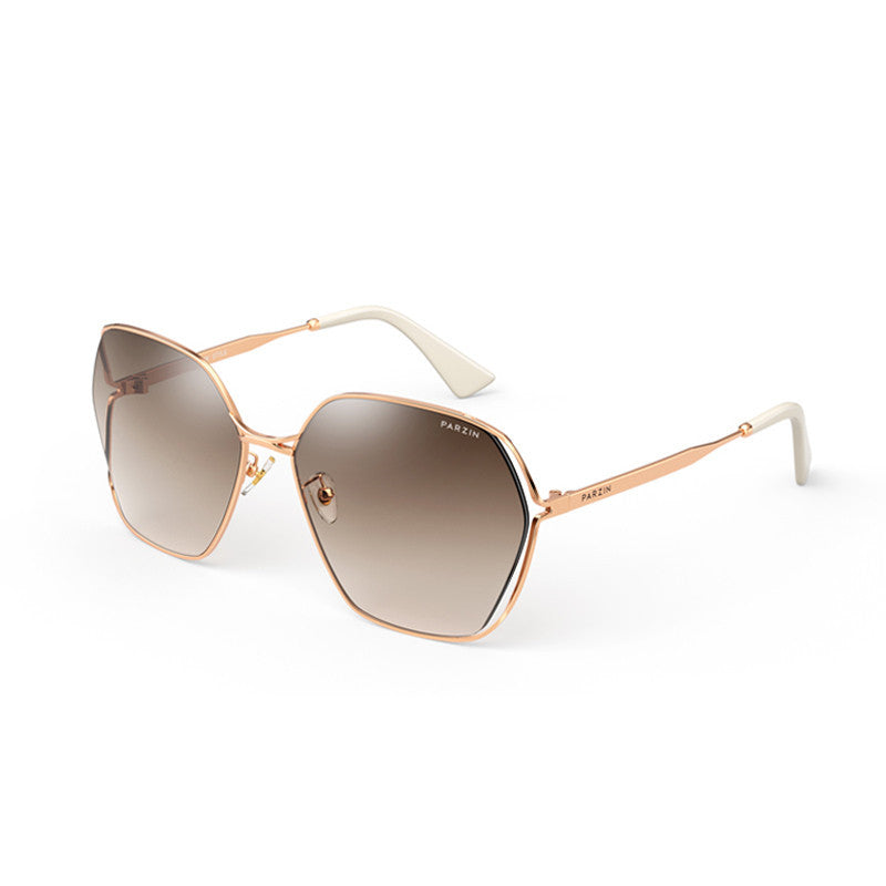 Women's elegant fashion gradient shades with nylon lenses and metal frame in gradually gray.