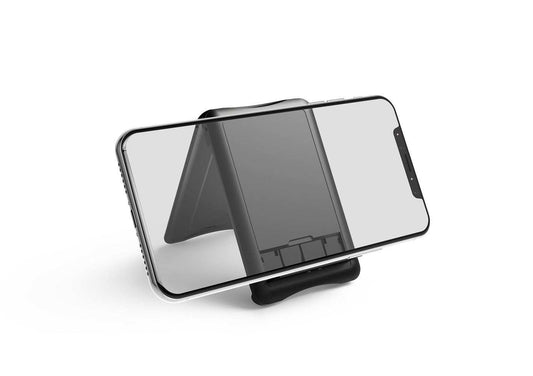 Multifunctional travel survival card with wireless charging and various interfaces.